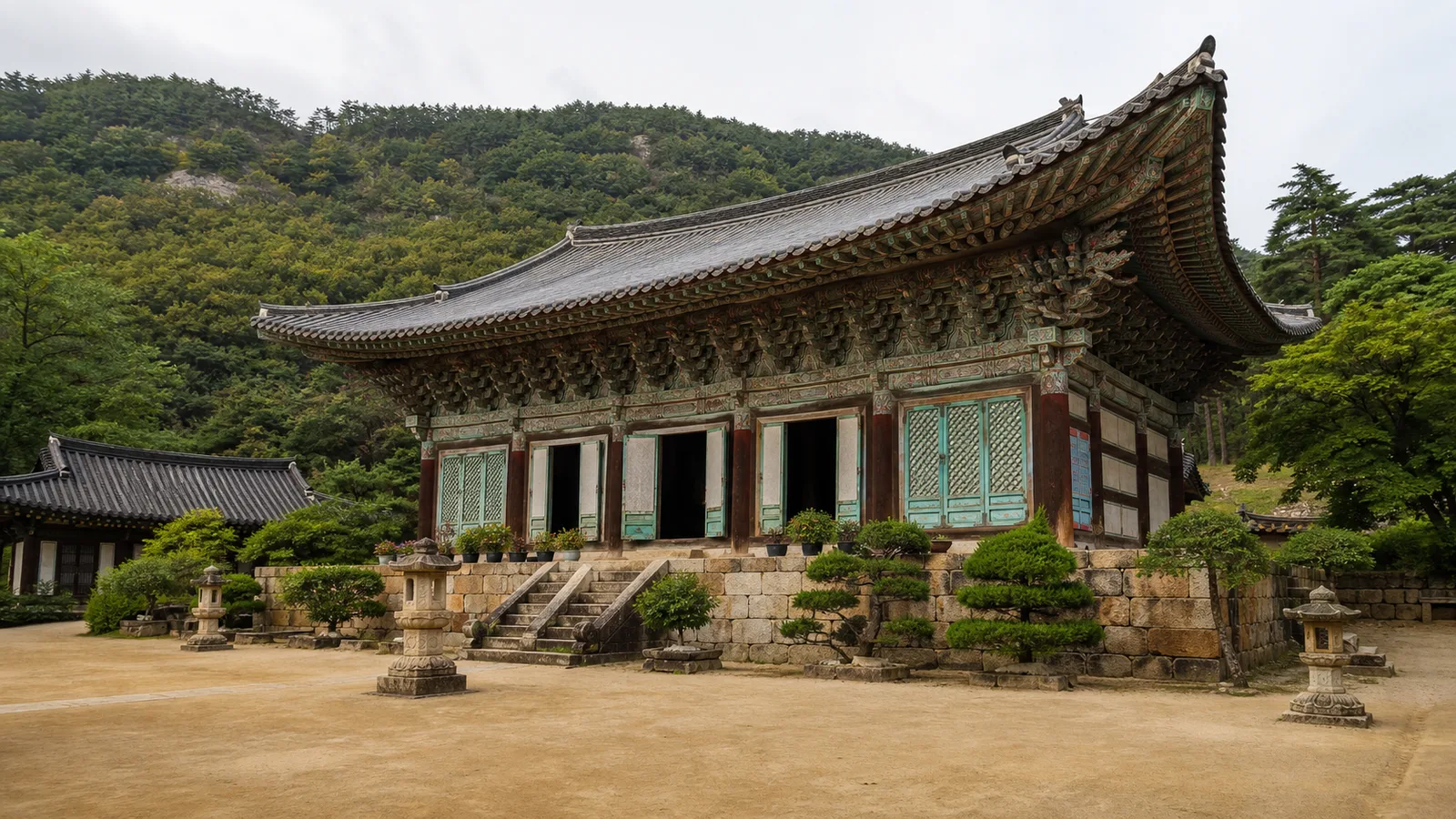 돌마당과 석축 위에 목조 대웅전이 놓인 봉정사 중심 영역